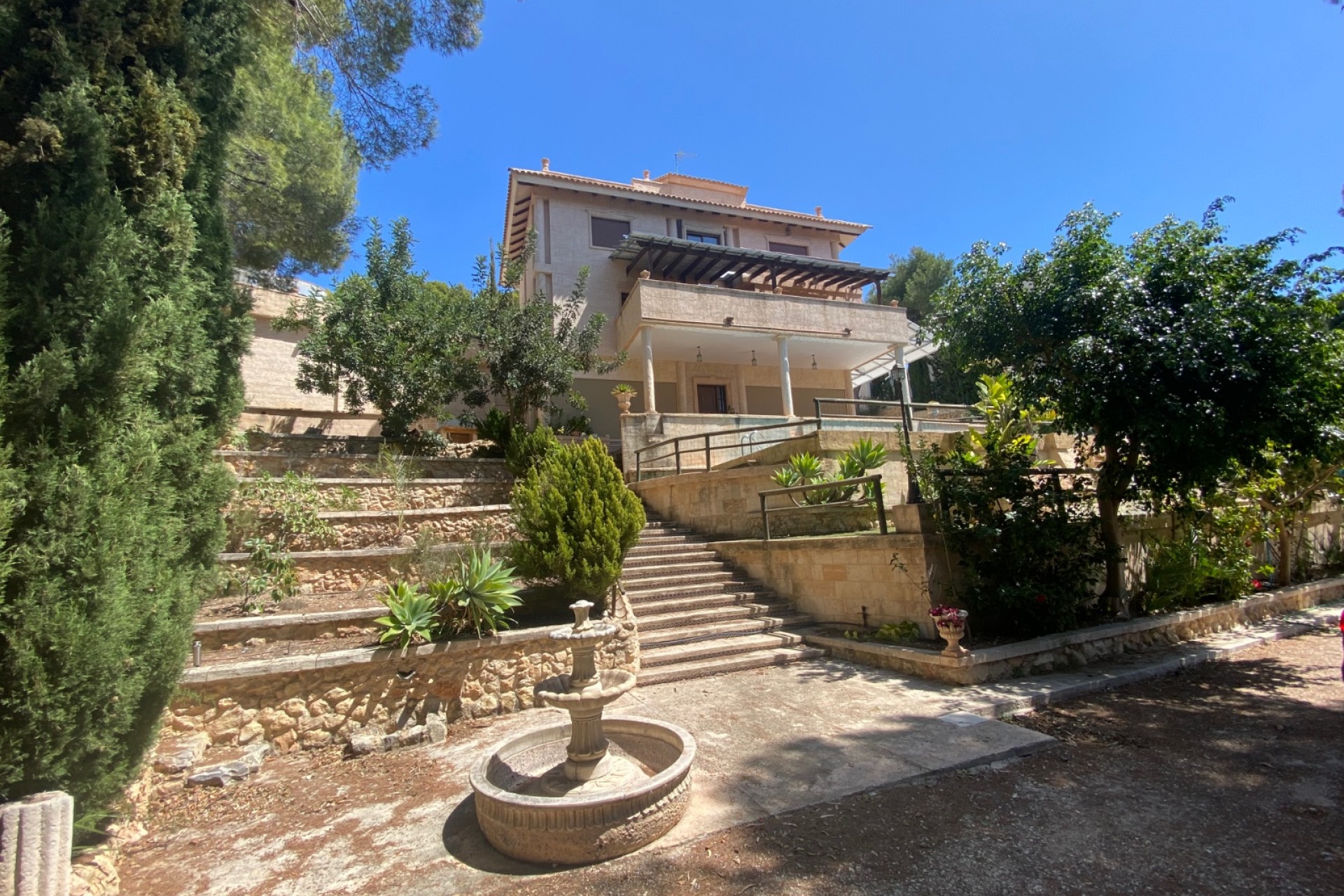 Herverkoop - Villa -
Altea la Vella - Altea