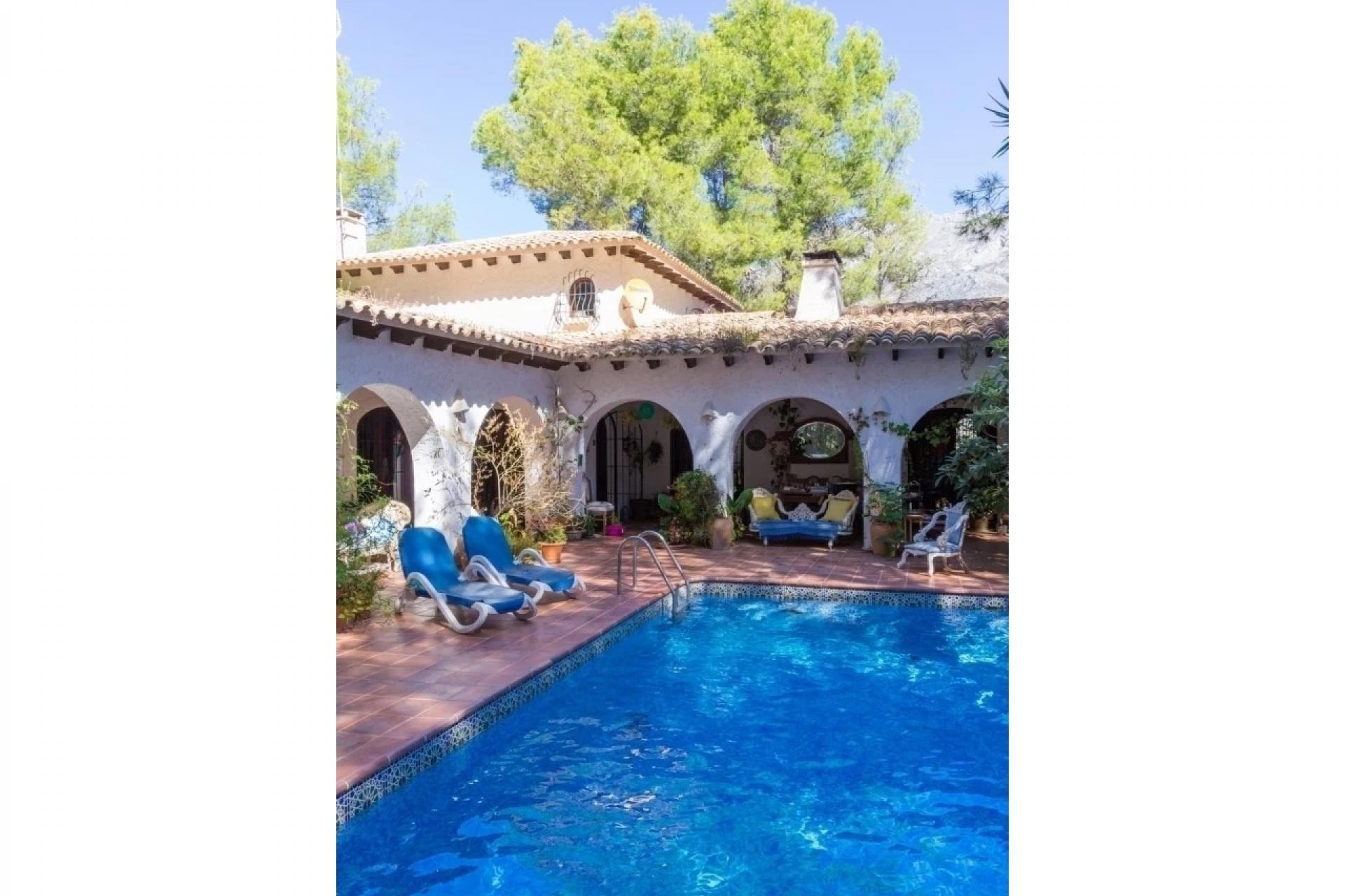 Herverkoop - Villa -
Altea la Vella