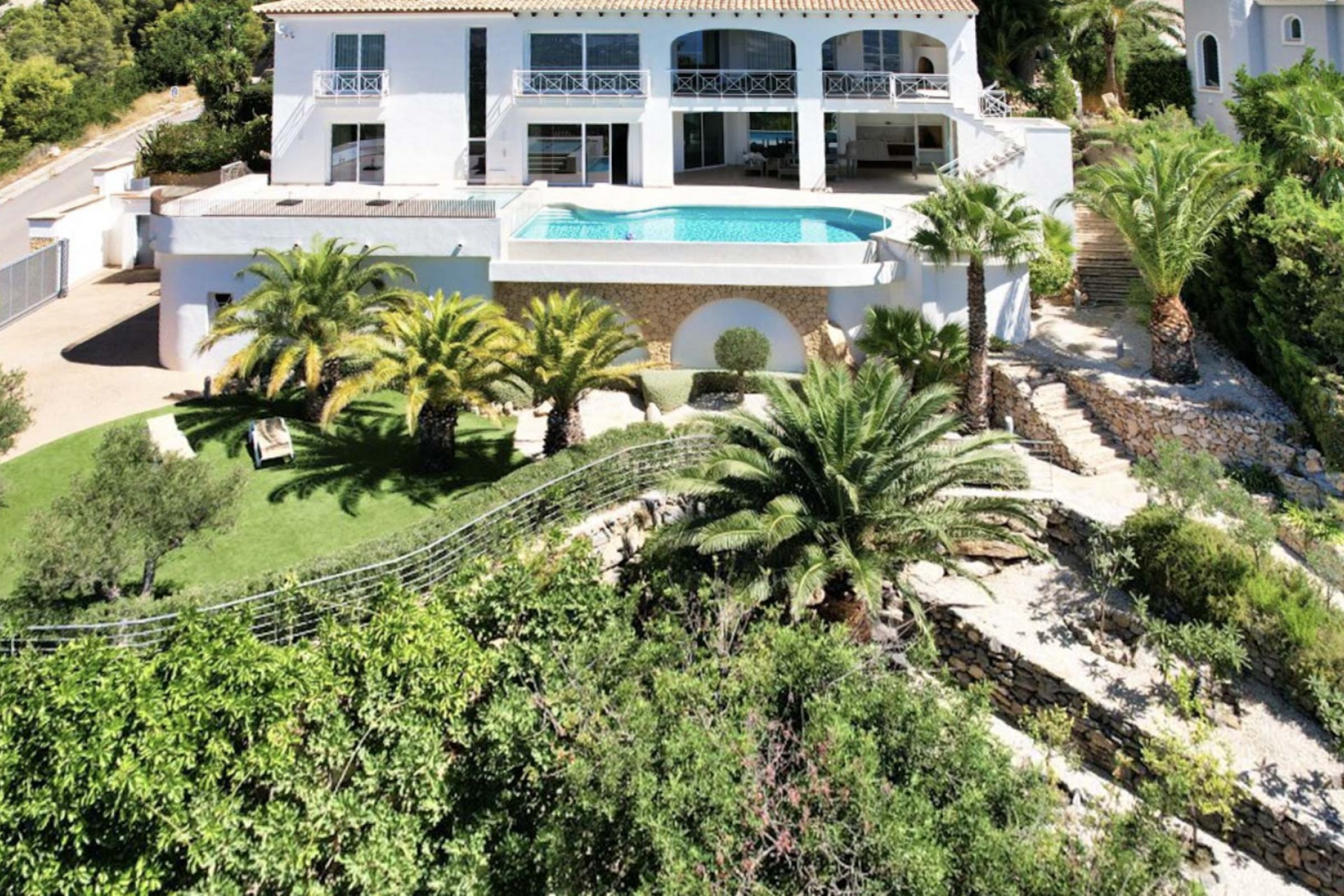 Herverkoop - Villa -
Altea - Sierra de Altea