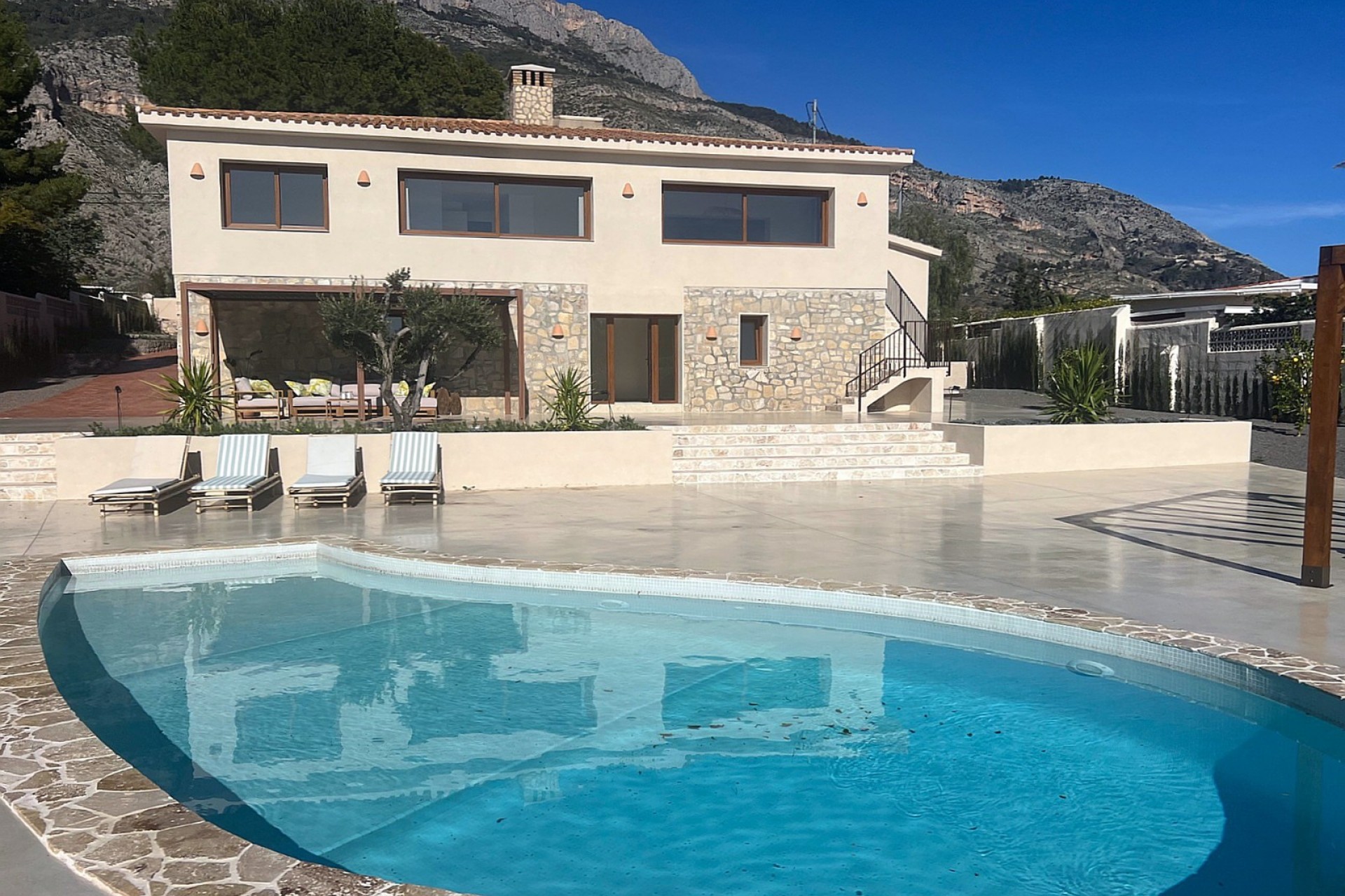 Herverkoop - Villa -
Altea