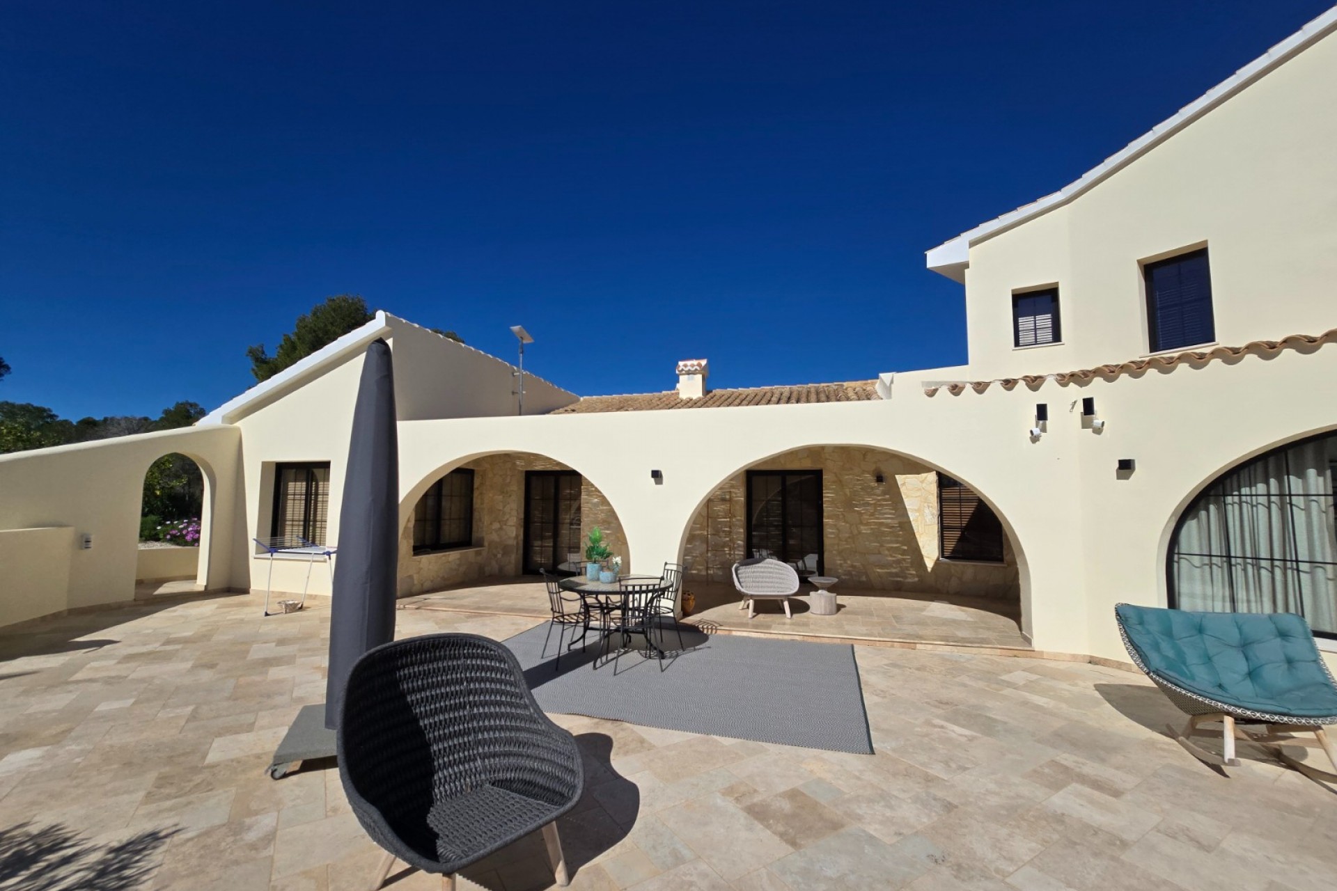 Herverkoop - Villa -
Altea