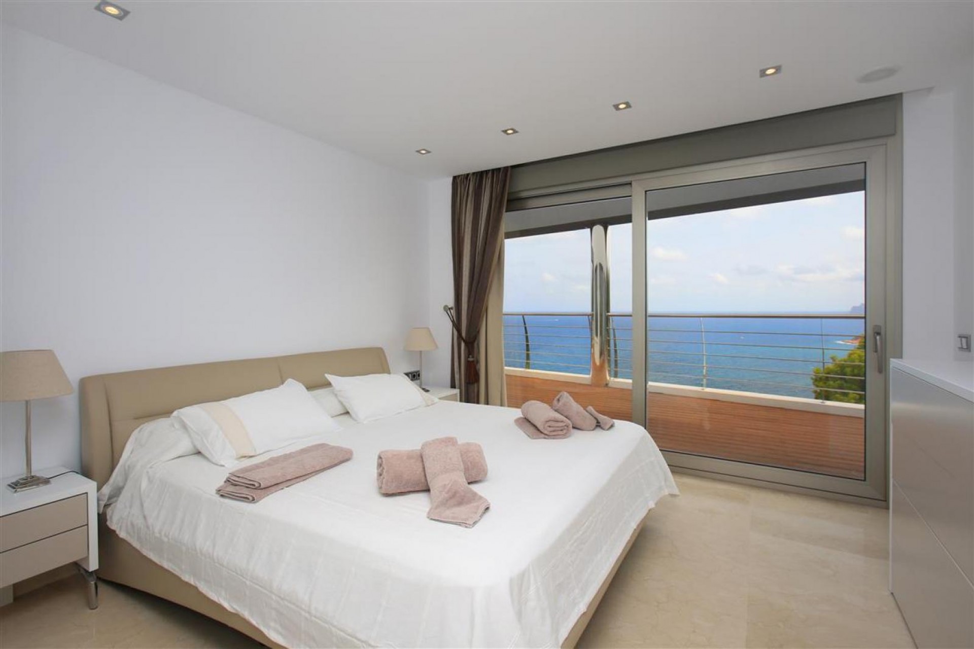 Herverkoop - Villa -
Altea
