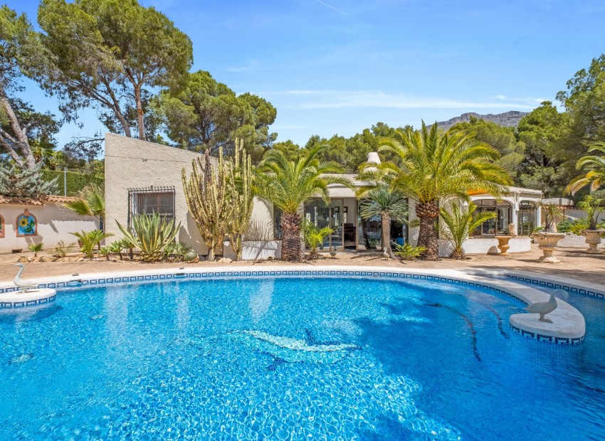 Herverkoop - Villa -
Altea