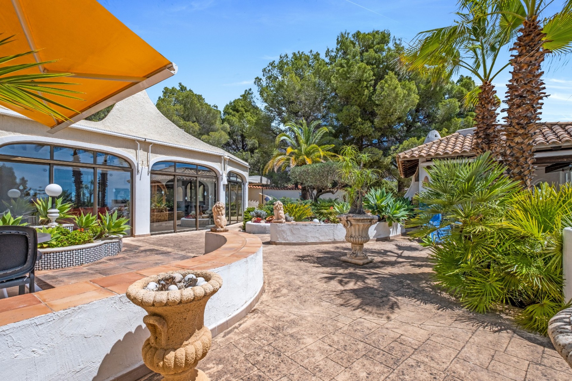 Herverkoop - Villa -
Altea