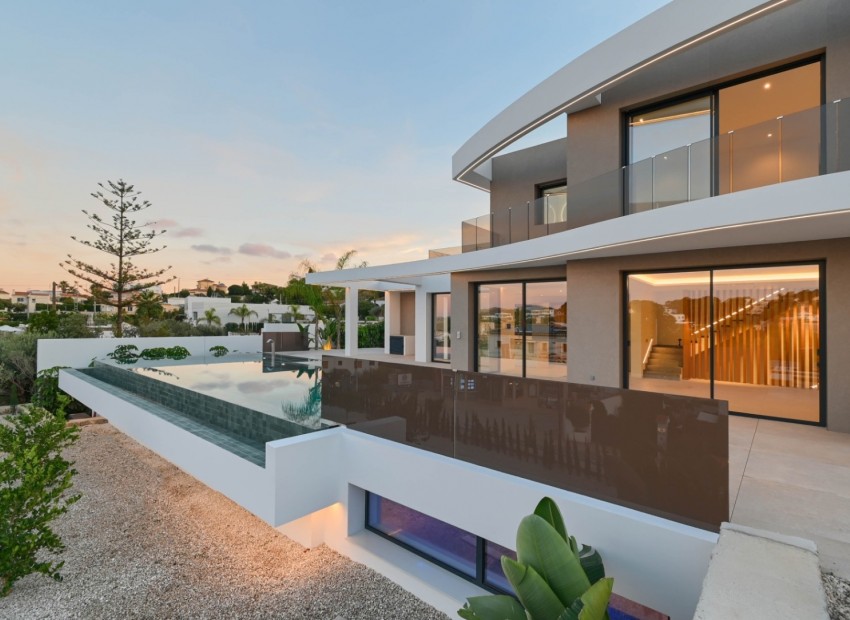 Herverkoop - Villa -
Benissa - La Fustera