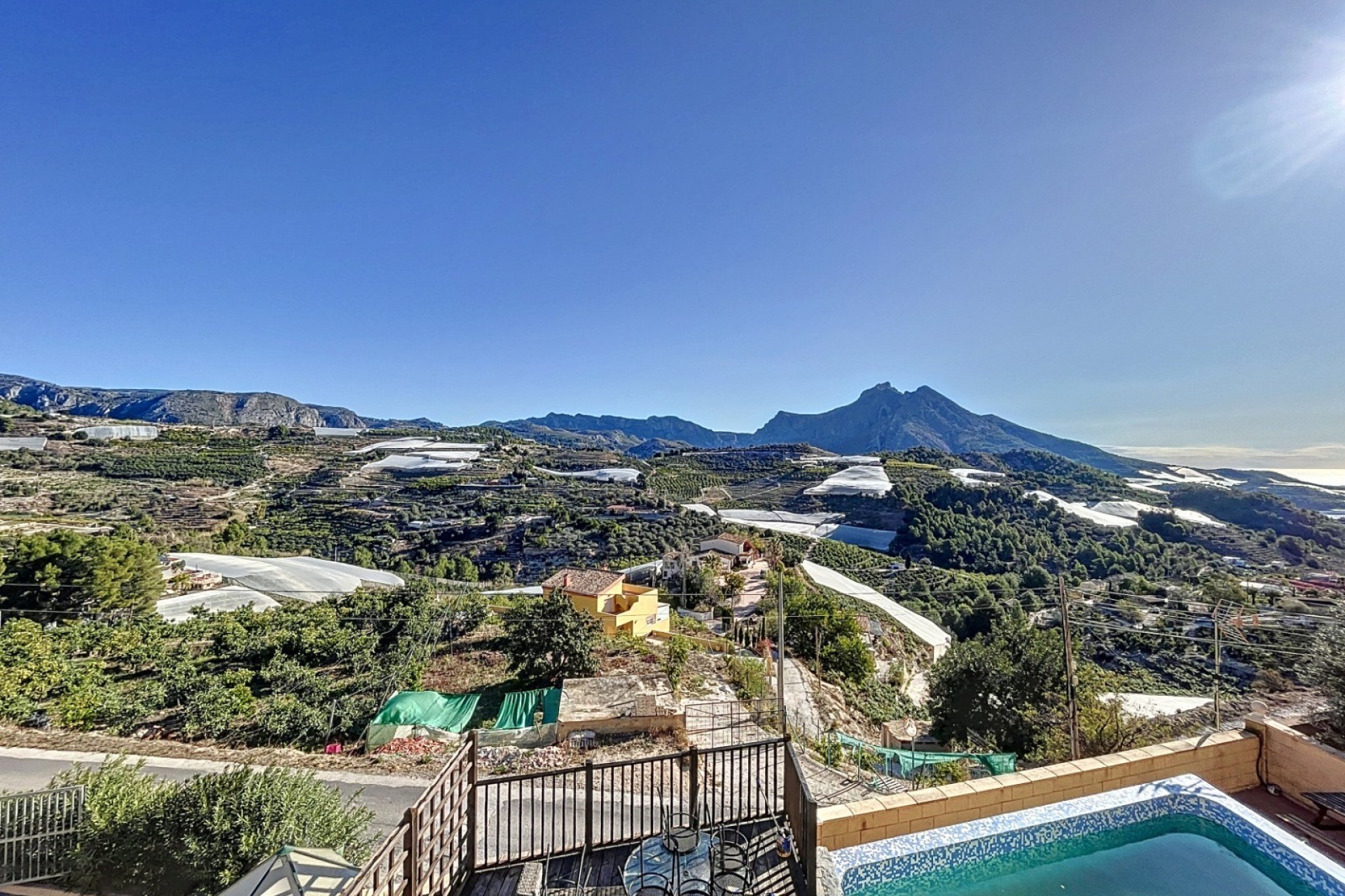Herverkoop - Villa -
Callosa De Ensarrià