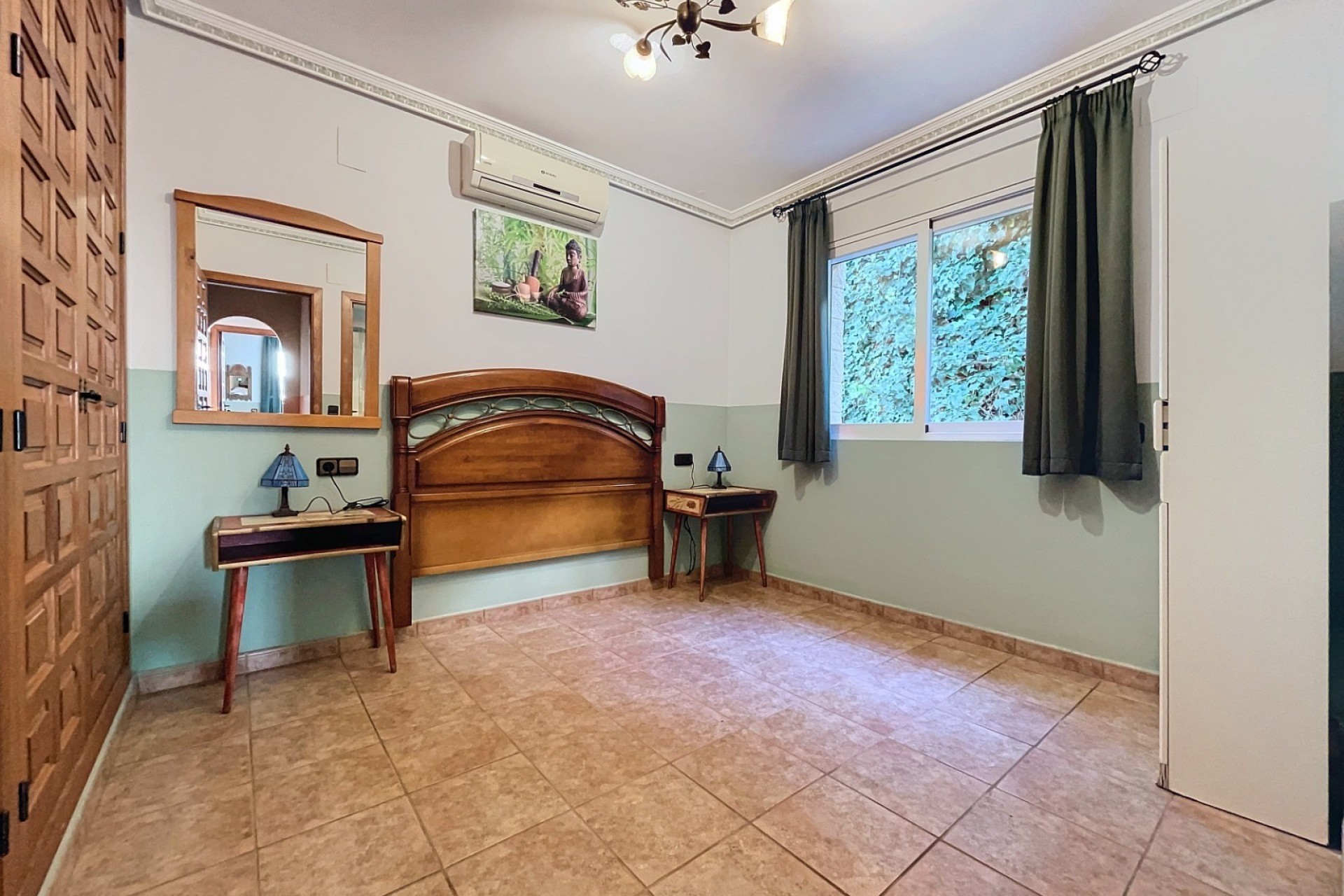 Herverkoop - Villa -
Callosa De Ensarrià