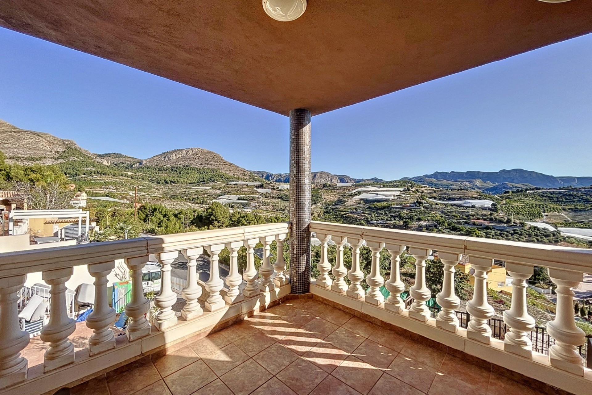 Herverkoop - Villa -
Callosa De Ensarrià