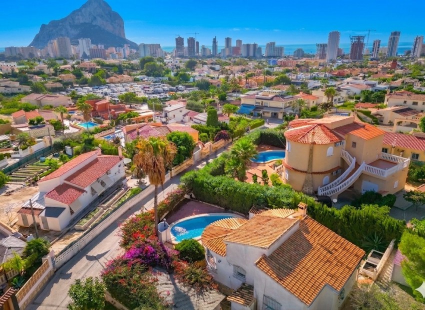 Herverkoop - Villa -
Calpe / Calp - Marisol Park - Ortembach - Los Almendros