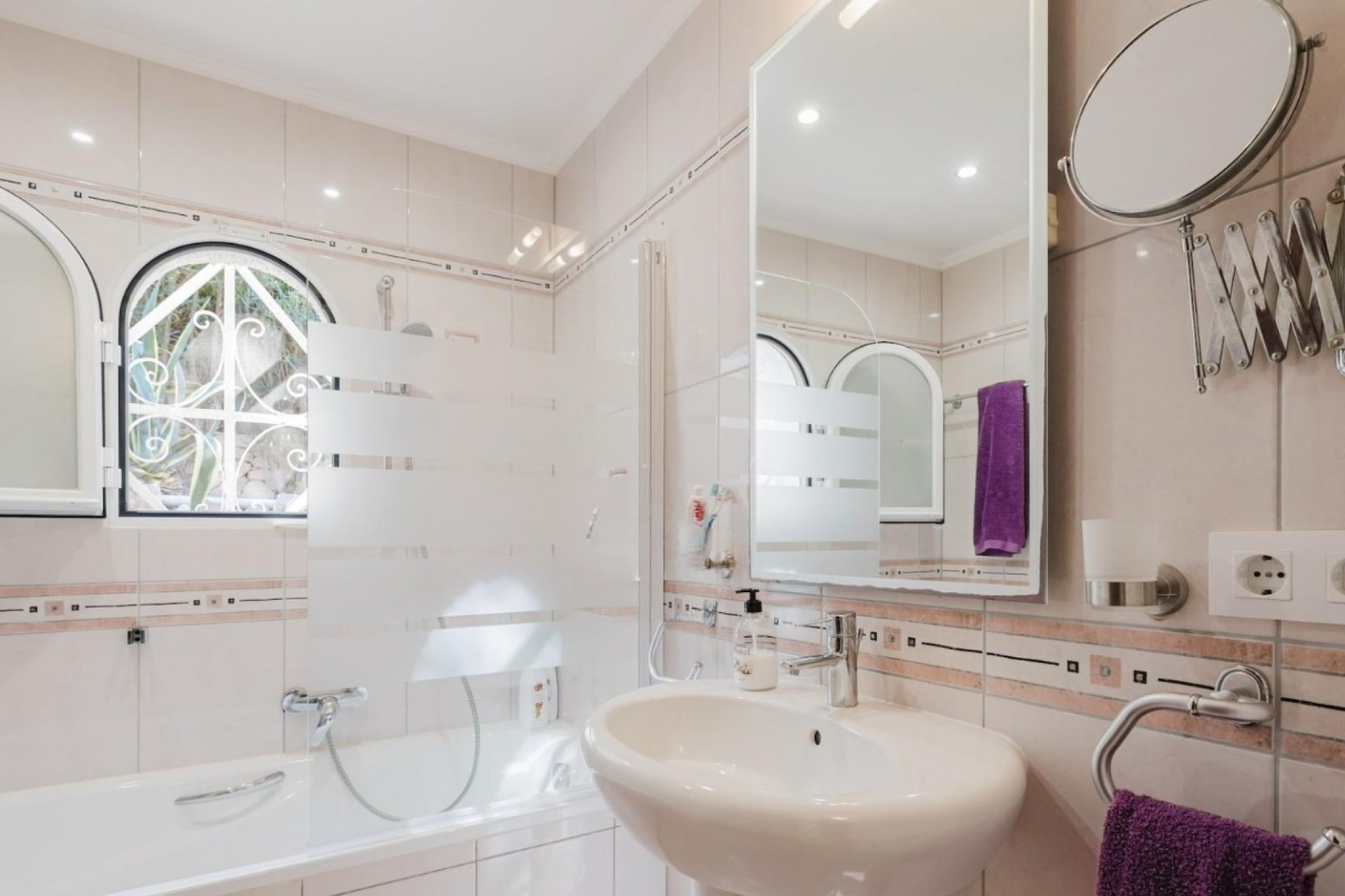 Herverkoop - Villa -
Calpe / Calp - Maryvilla
