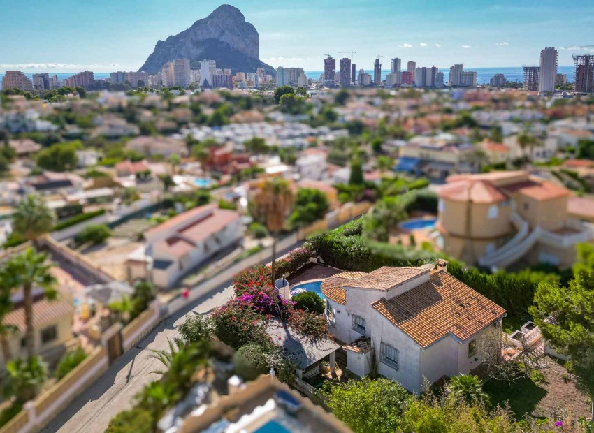 Herverkoop - Villa -
Calpe - Ortenbach
