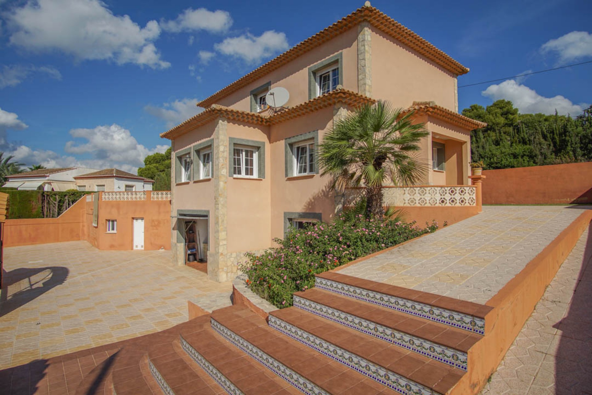 Herverkoop - Villa -
Calpe - Partida La Calalga