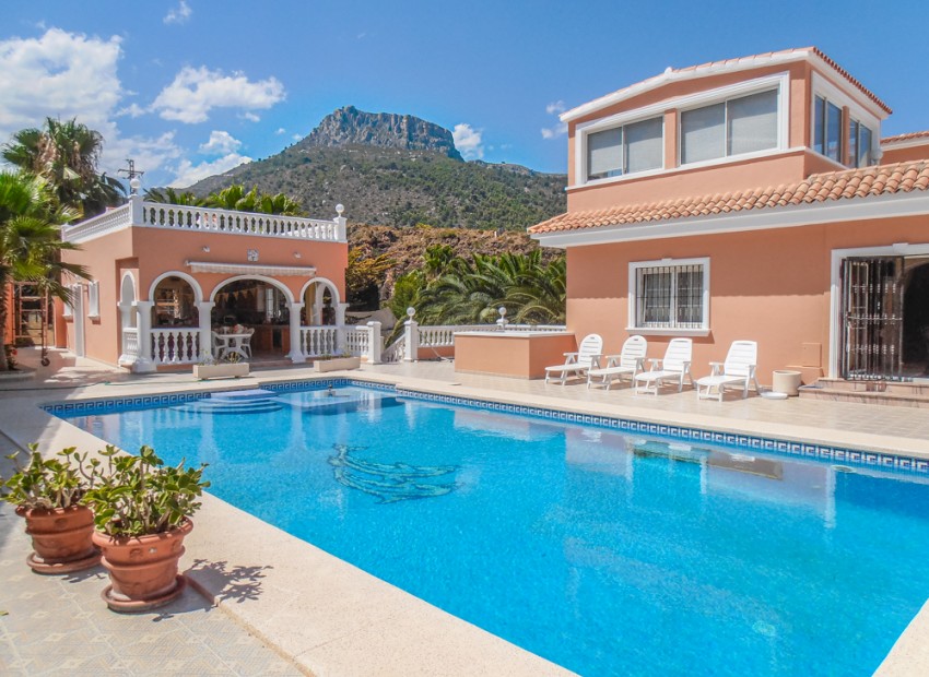 Herverkoop - Villa -
Calpe - Partida Maryvilla