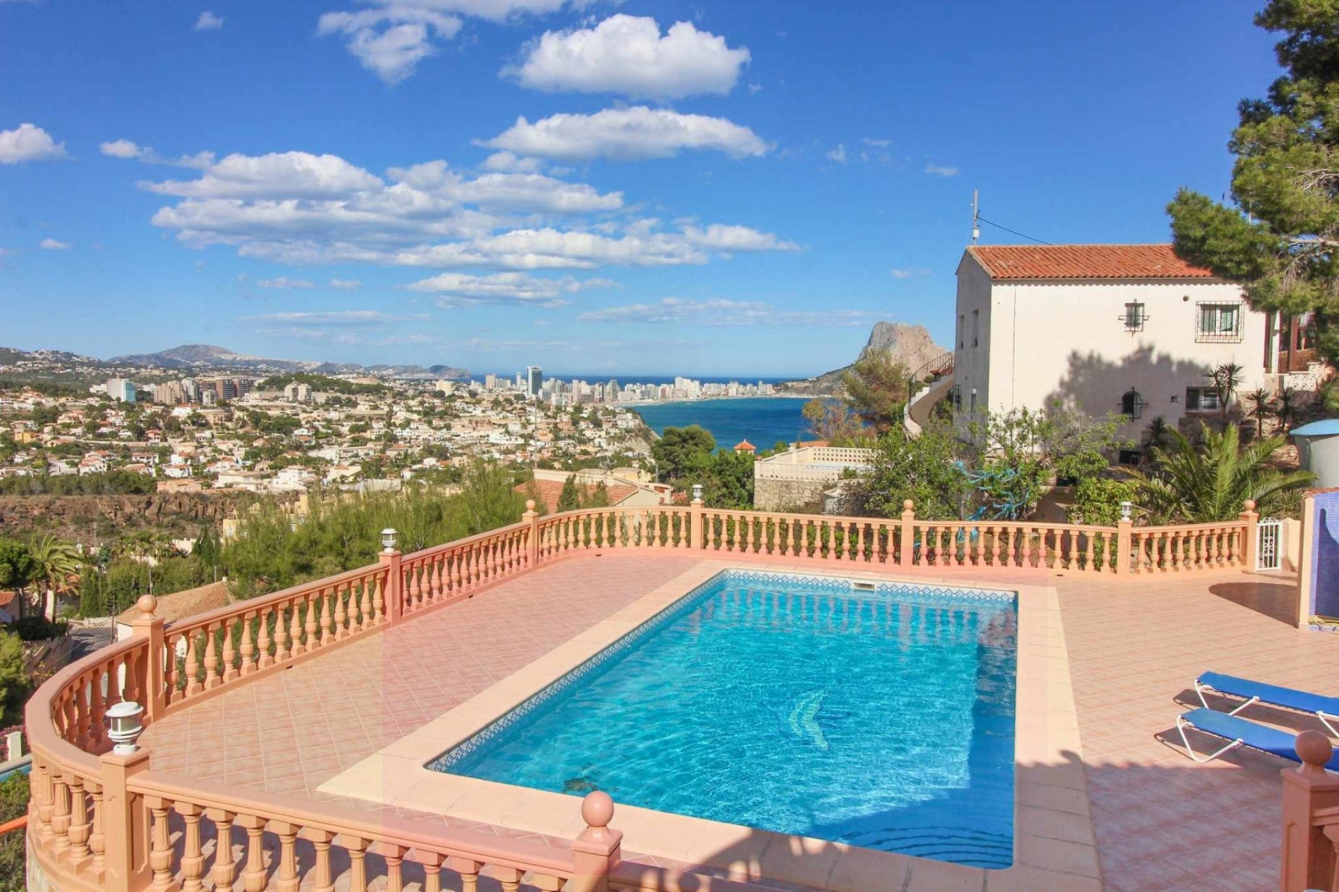 Herverkoop - Villa -
Calpe - Zona Puerto Blanco - Maryvilla