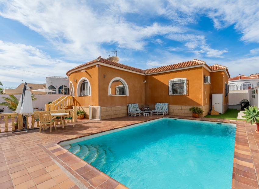 Herverkoop - Villa -
Ciudad Quesada - Rojales