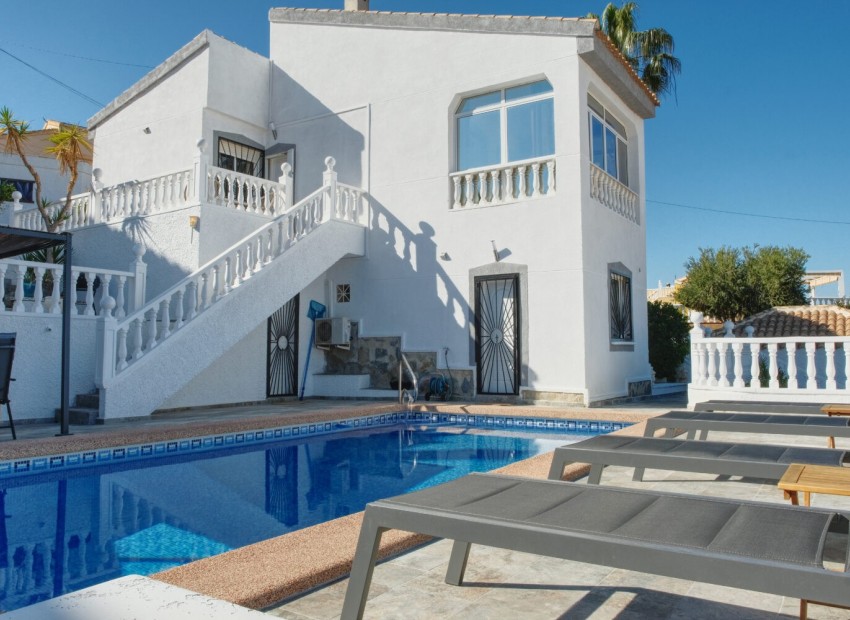 Herverkoop - Villa -
Ciudad Quesada