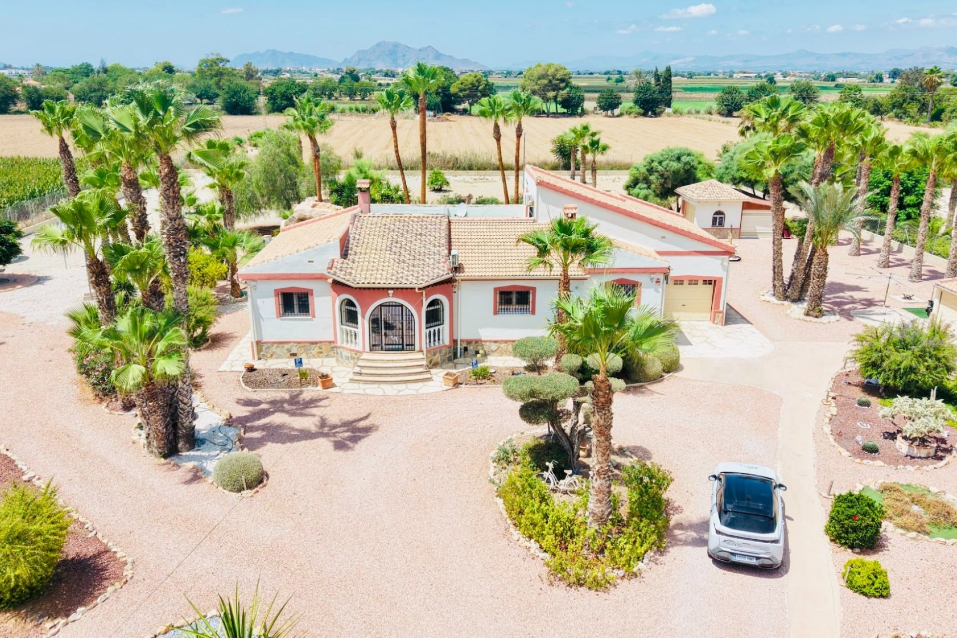 Herverkoop - Villa -
Daya Vieja
