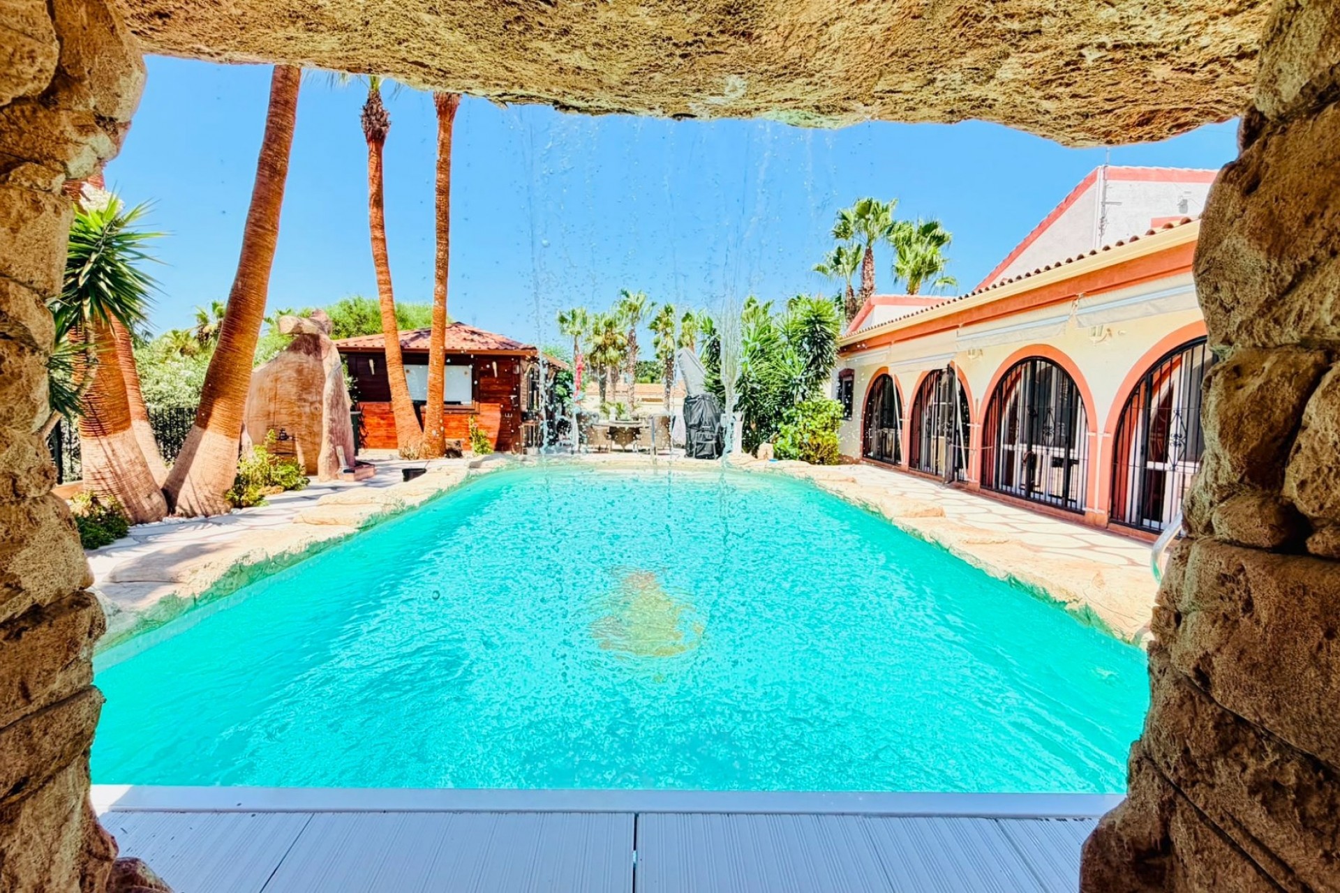 Herverkoop - Villa -
Daya Vieja