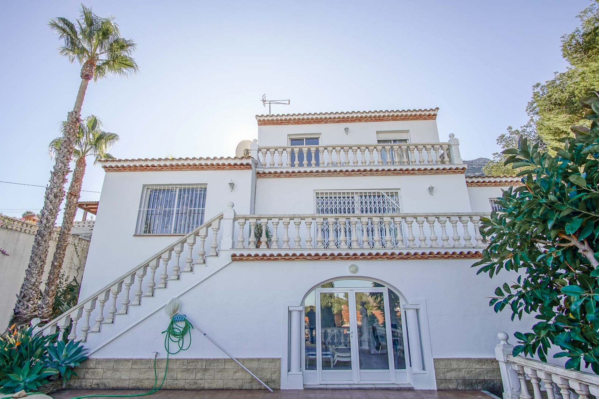 Herverkoop - Villa -
Denia - Altomira