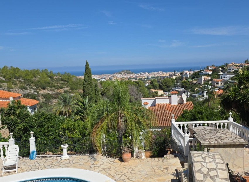 Herverkoop - Villa -
Denia - Montgó