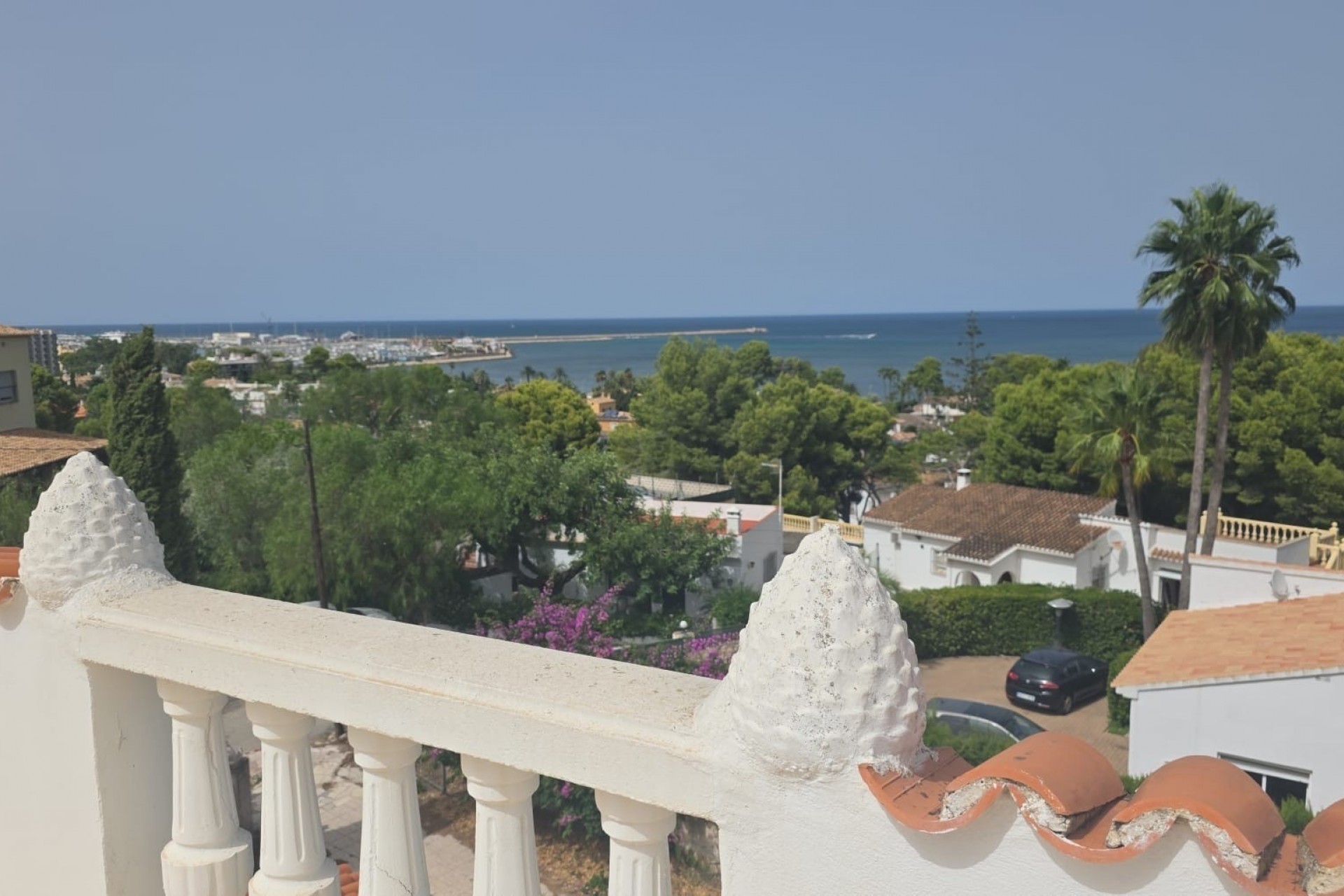 Herverkoop - Villa -
Denia