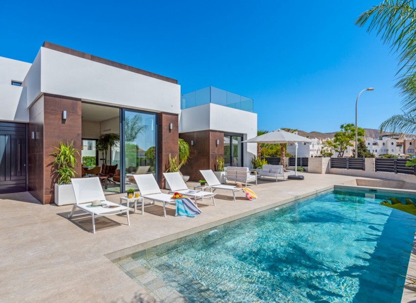 Herverkoop - Villa -
El Campello - El Amerador