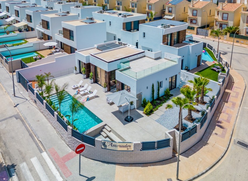Herverkoop - Villa -
El Campello - El Amerador