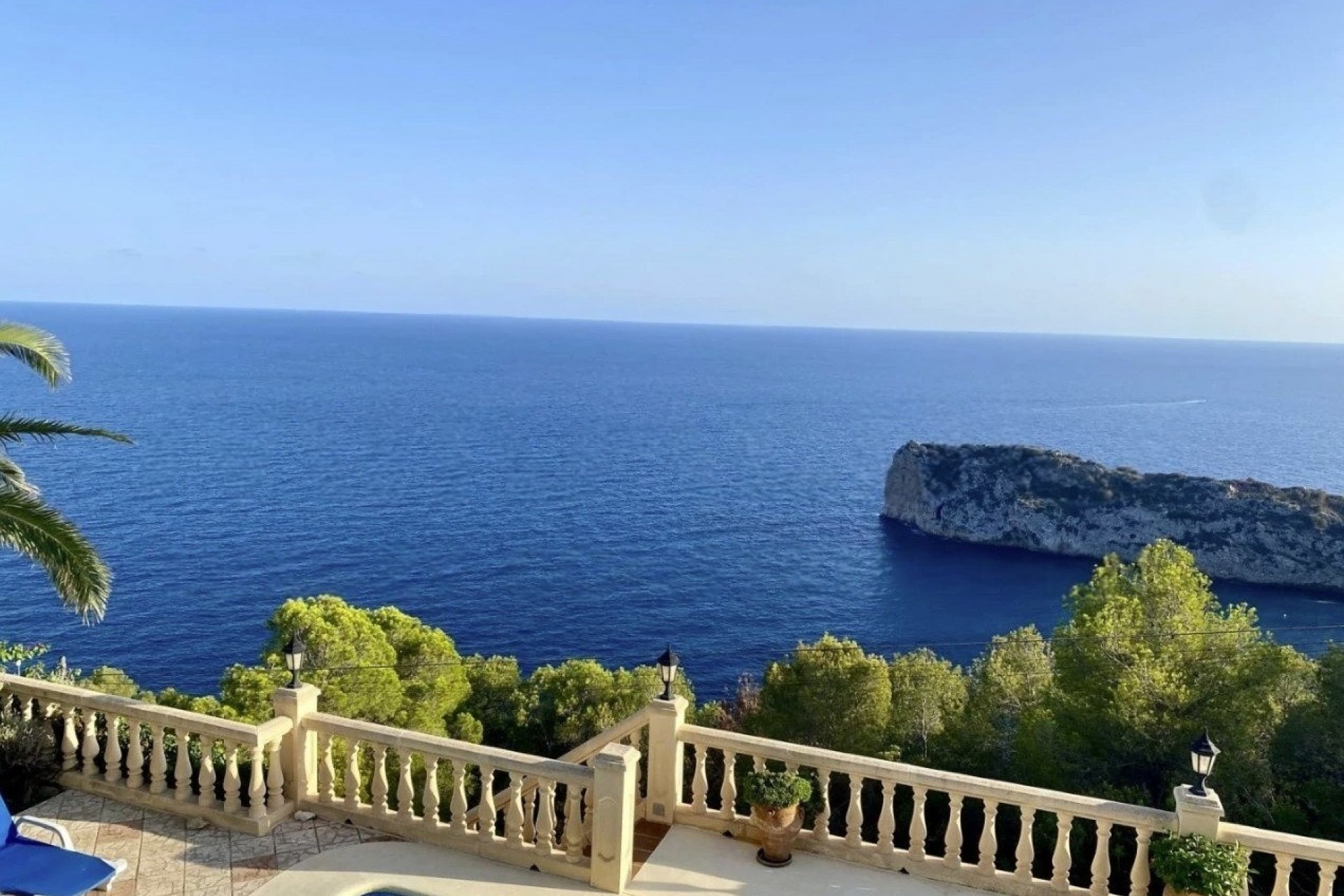 Herverkoop - Villa -
Jávea - Ambolo