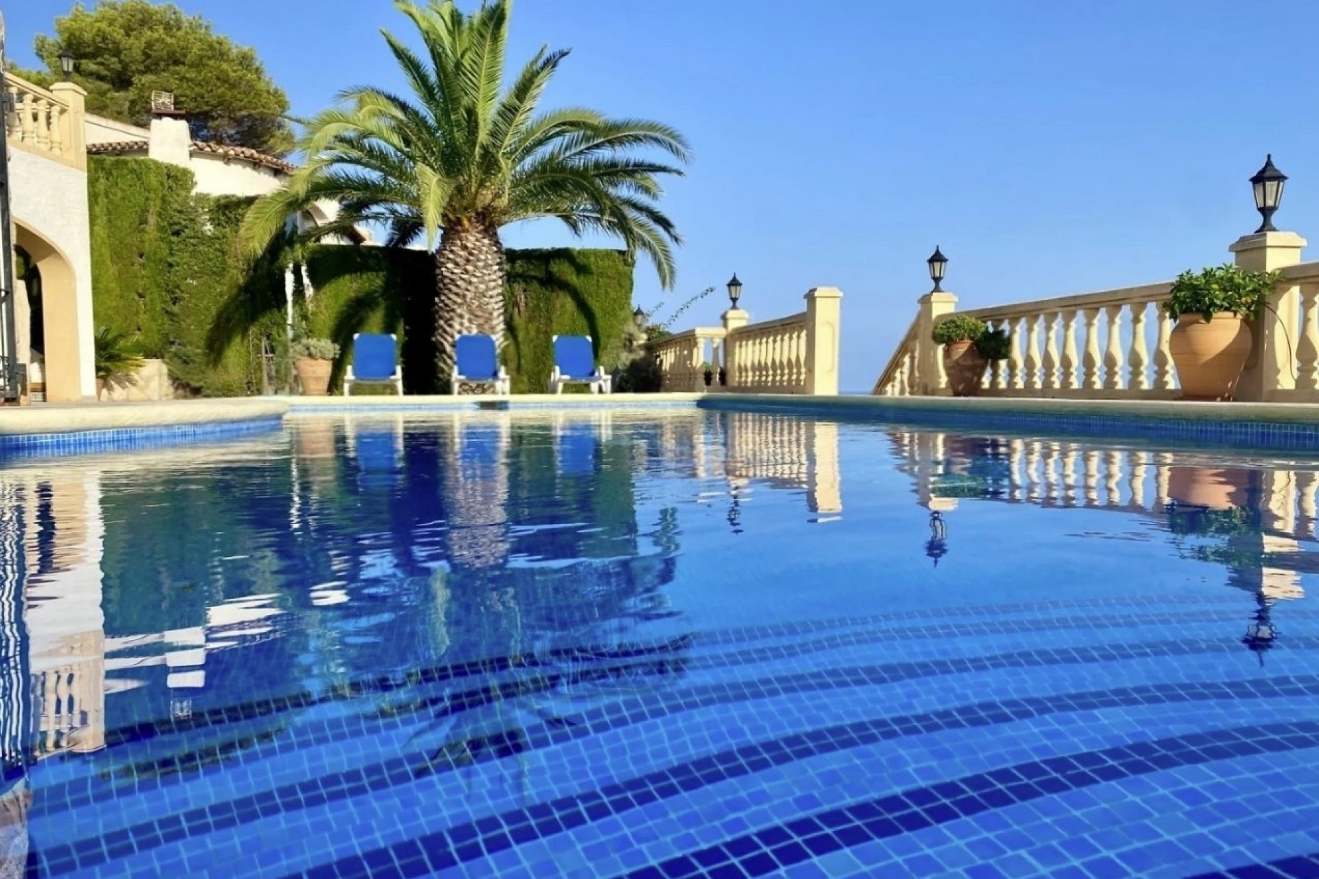 Herverkoop - Villa -
Jávea - Ambolo
