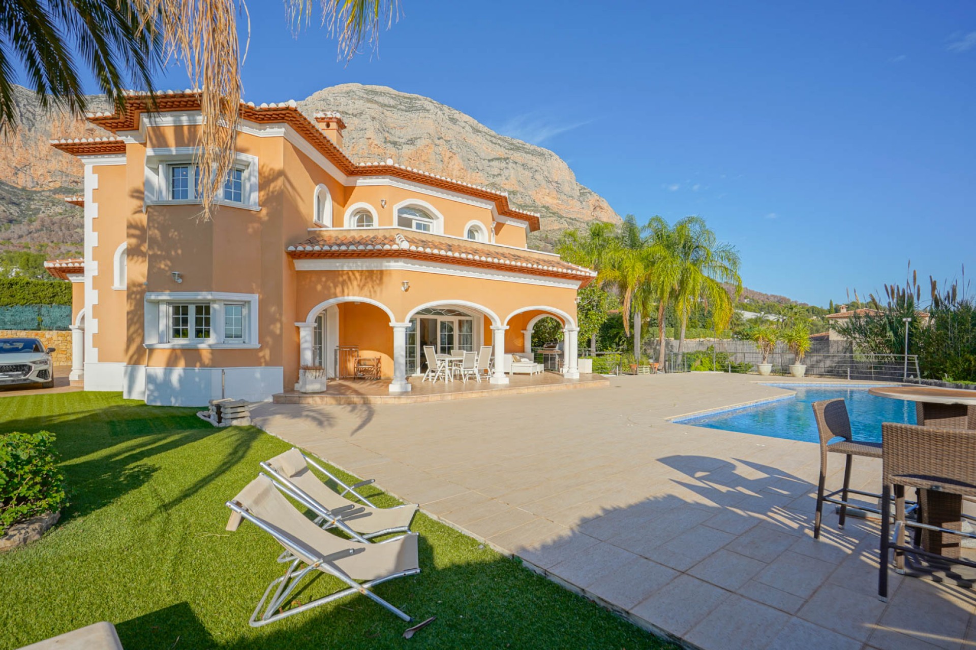 Herverkoop - Villa -
Jávea - El Garroferal