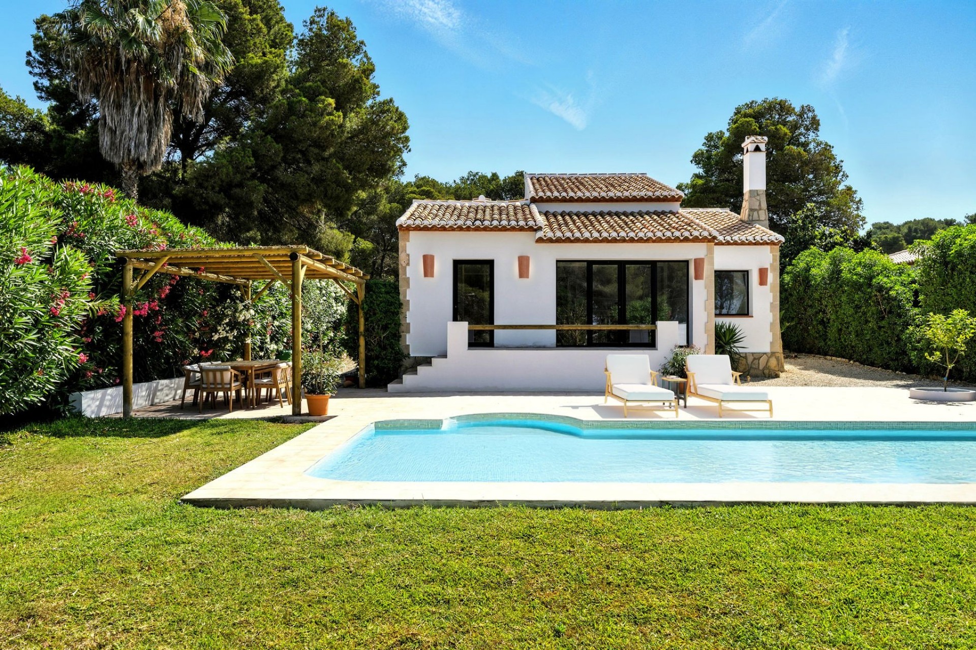 Herverkoop - Villa -
Jávea - Granadella