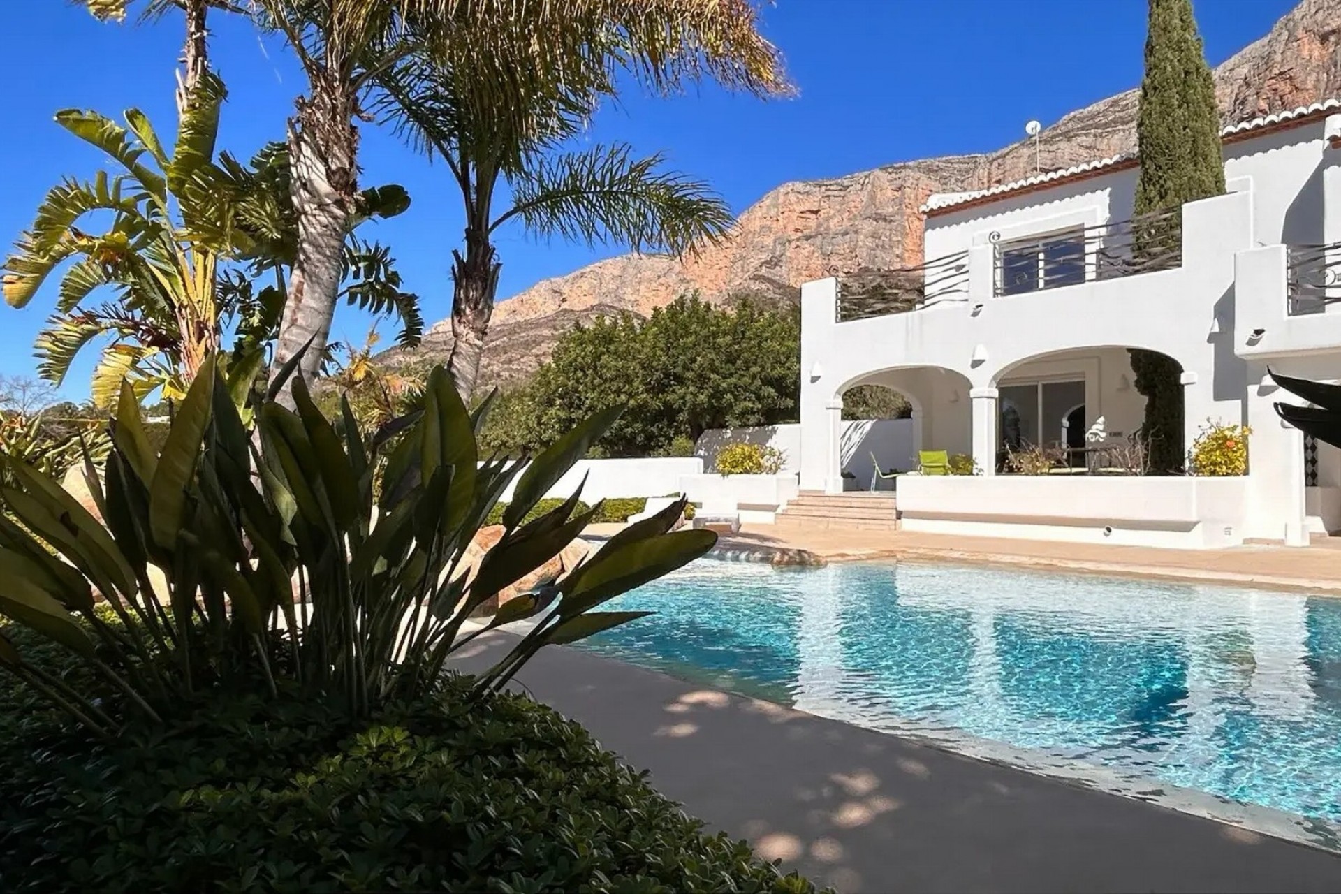 Herverkoop - Villa -
Jávea - Montgo