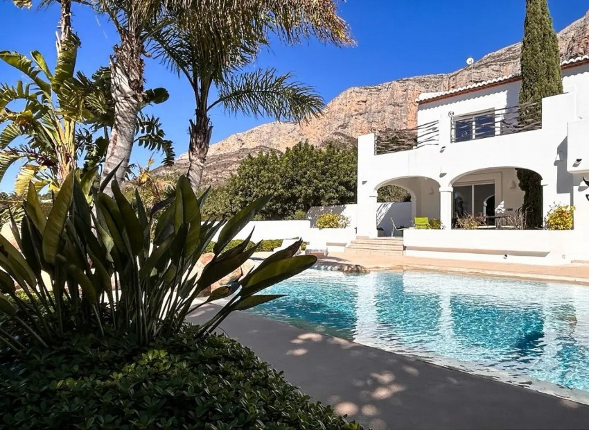 Herverkoop - Villa -
Jávea - Montgo