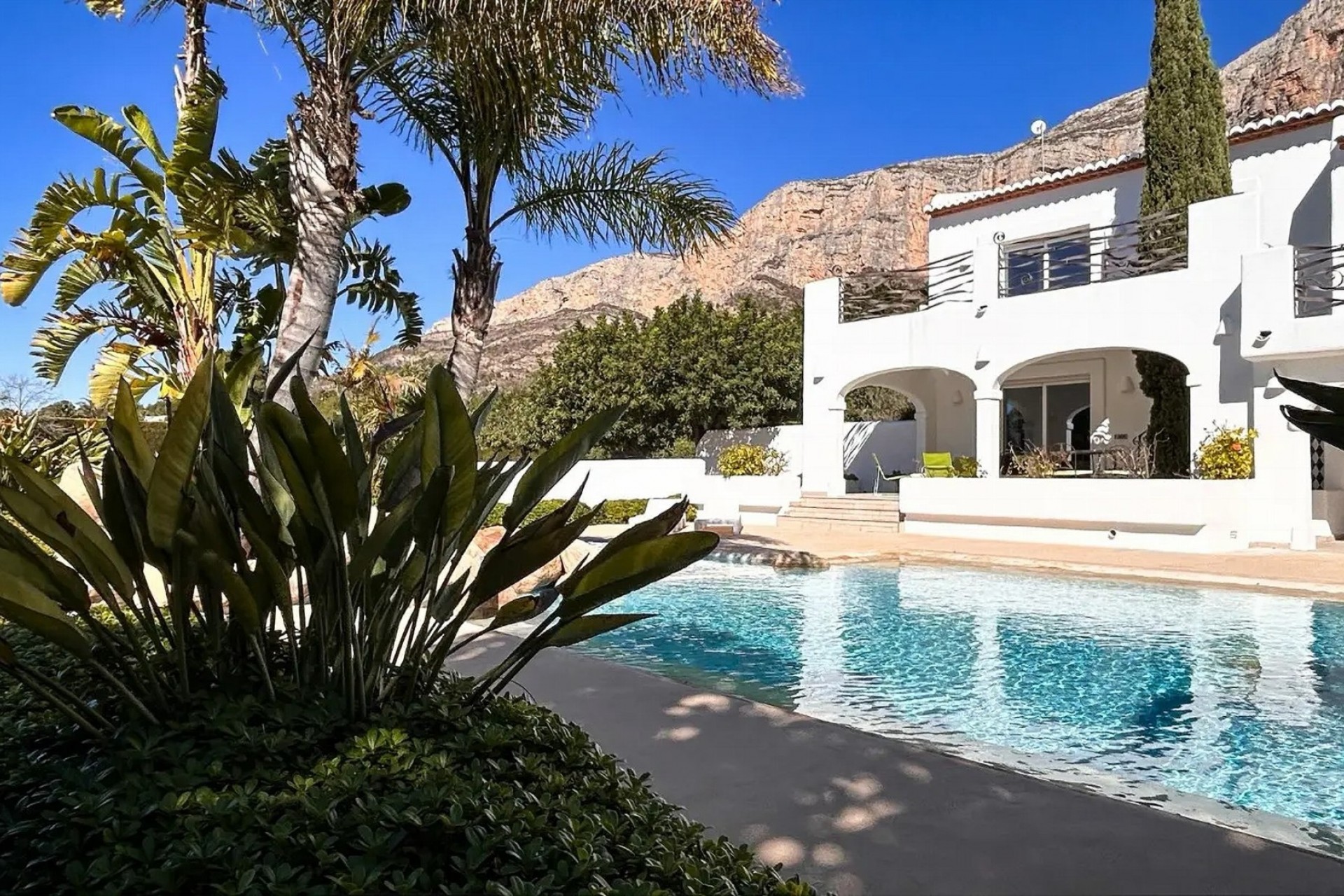 Herverkoop - Villa -
Jávea - Montgo
