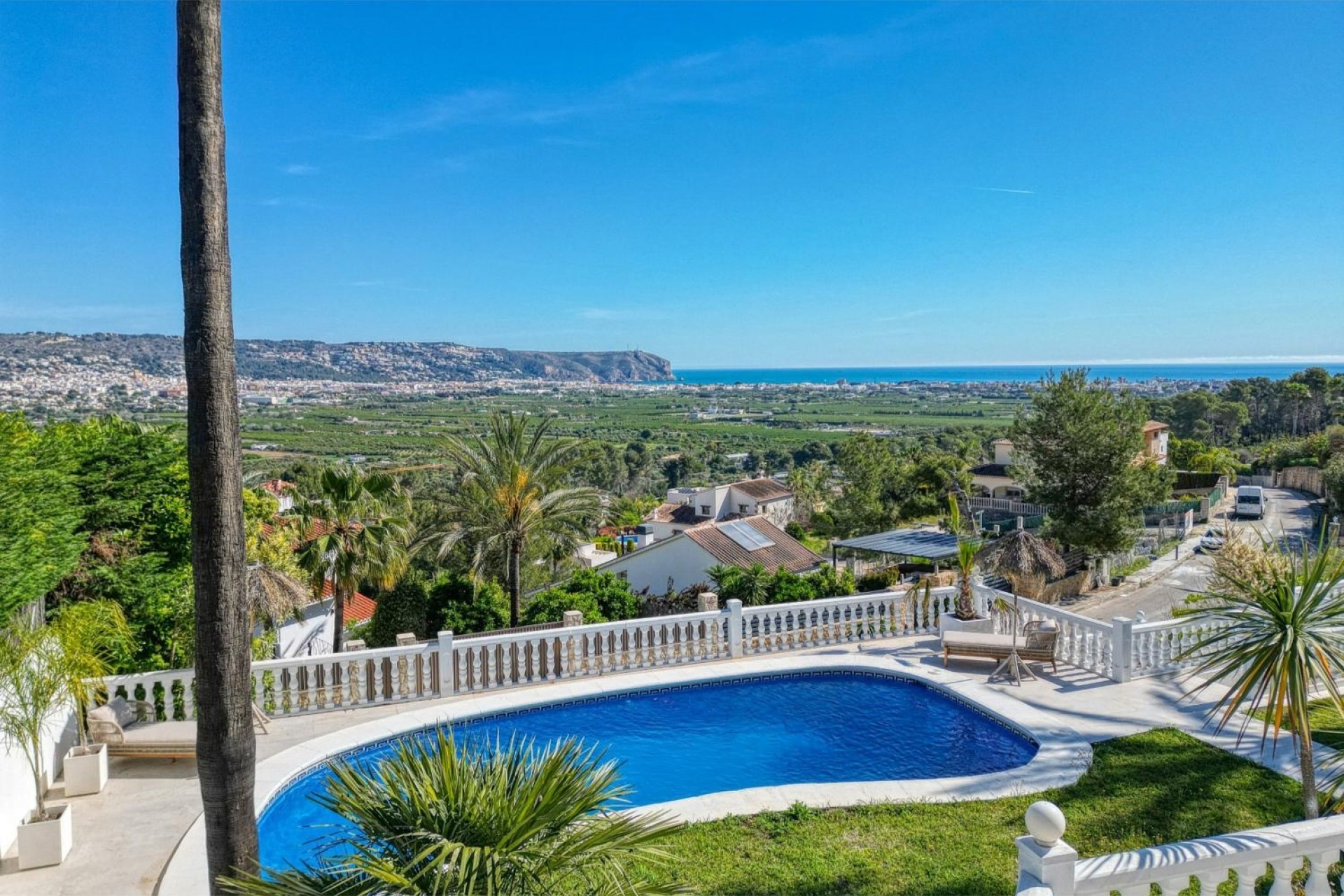 Herverkoop - Villa -
Jávea - Piver