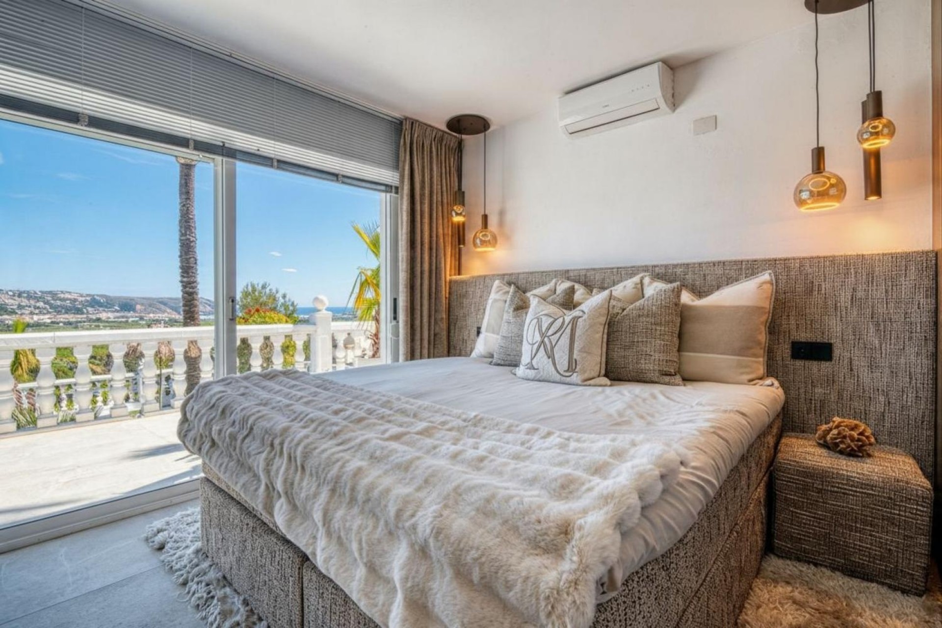 Herverkoop - Villa -
Jávea - Piver