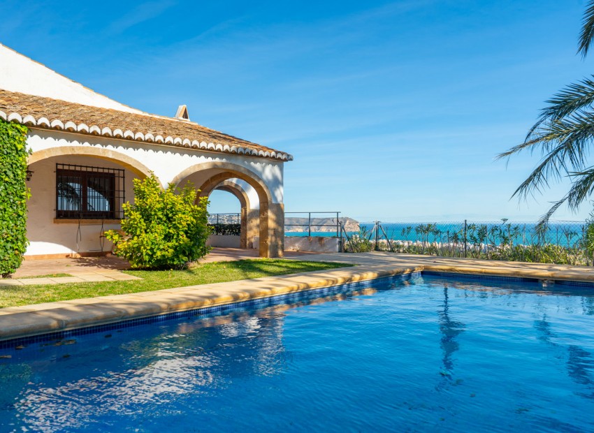 Herverkoop - Villa -
Jávea - Tosalet