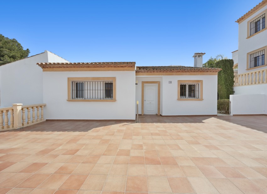 Herverkoop - Villa -
Jávea / Xàbia - La Granadella  - Costa Nova