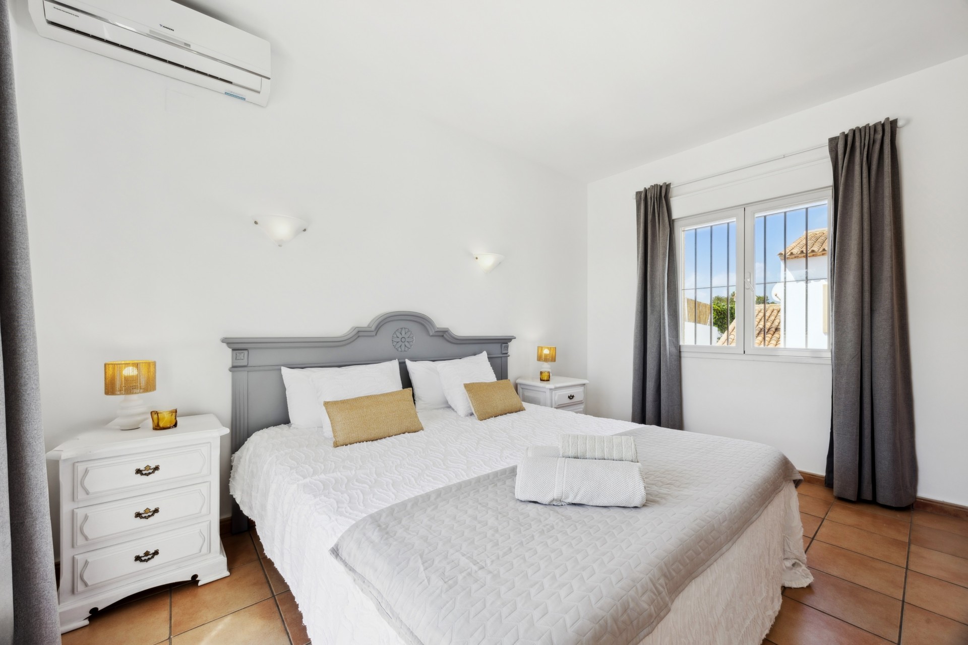 Herverkoop - Villa -
Jávea / Xàbia - La Granadella  - Costa Nova