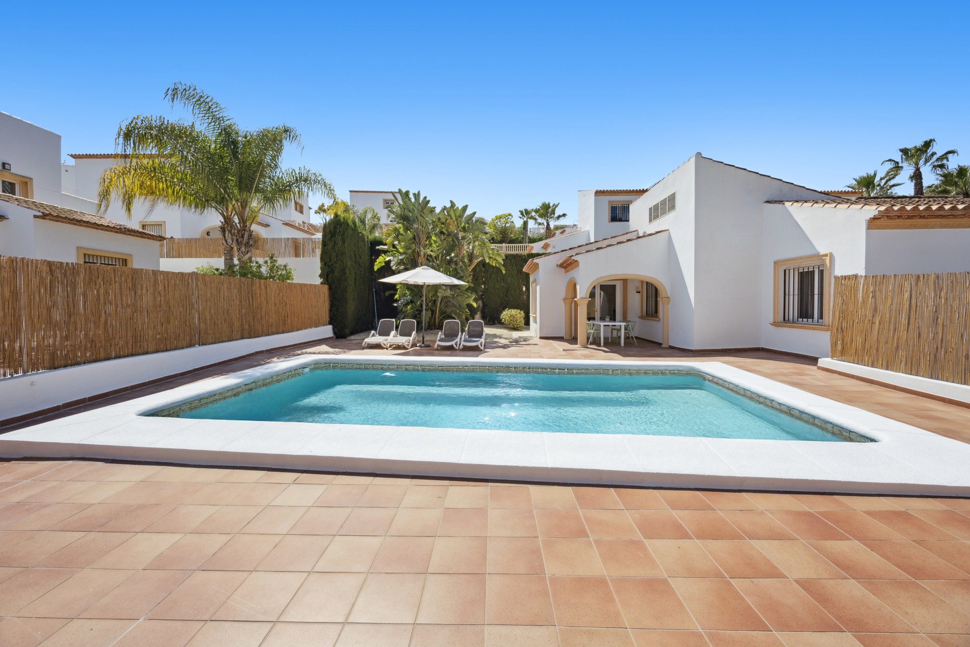 Herverkoop - Villa -
Jávea / Xàbia - La Granadella  - Costa Nova