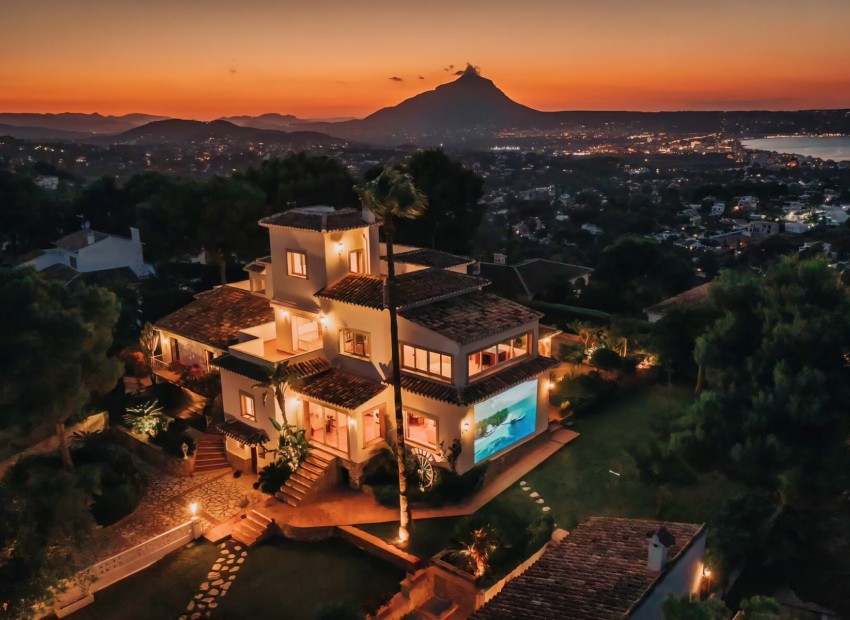 Herverkoop - Villa -
Jávea / Xàbia - La Granadella  - Costa Nova