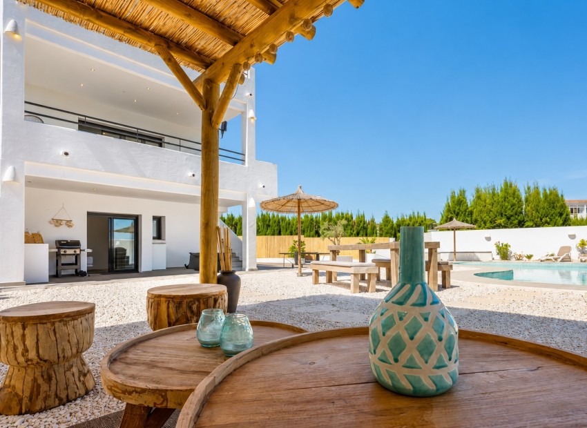 Herverkoop - Villa -
Jávea / Xàbia - Montañar - El Arenal