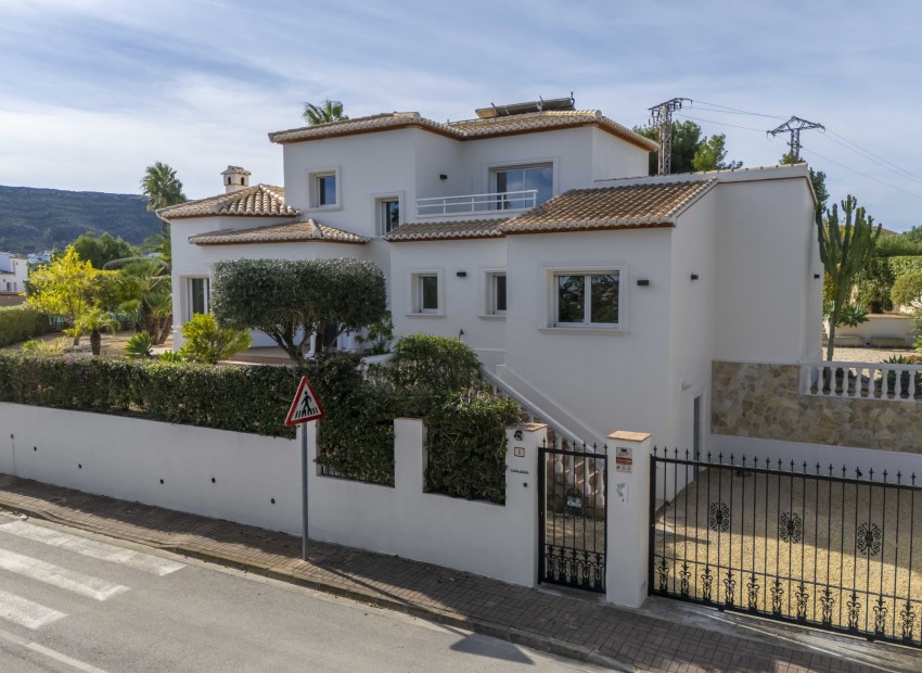 Herverkoop - Villa -
Jávea / Xàbia - Partides comunes - Adsubia