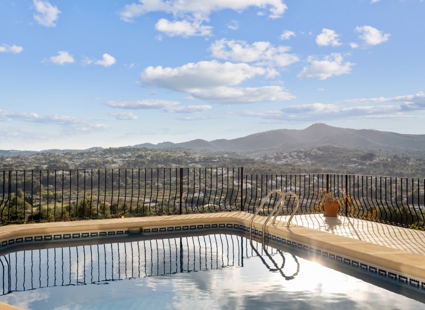 Herverkoop - Villa -
Jávea / Xàbia - Partides comunes - Adsubia