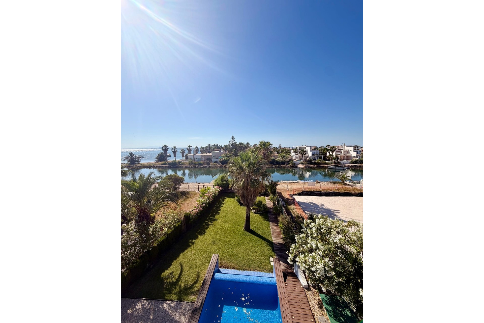 Herverkoop - Villa -
La Manga del Mar Menor