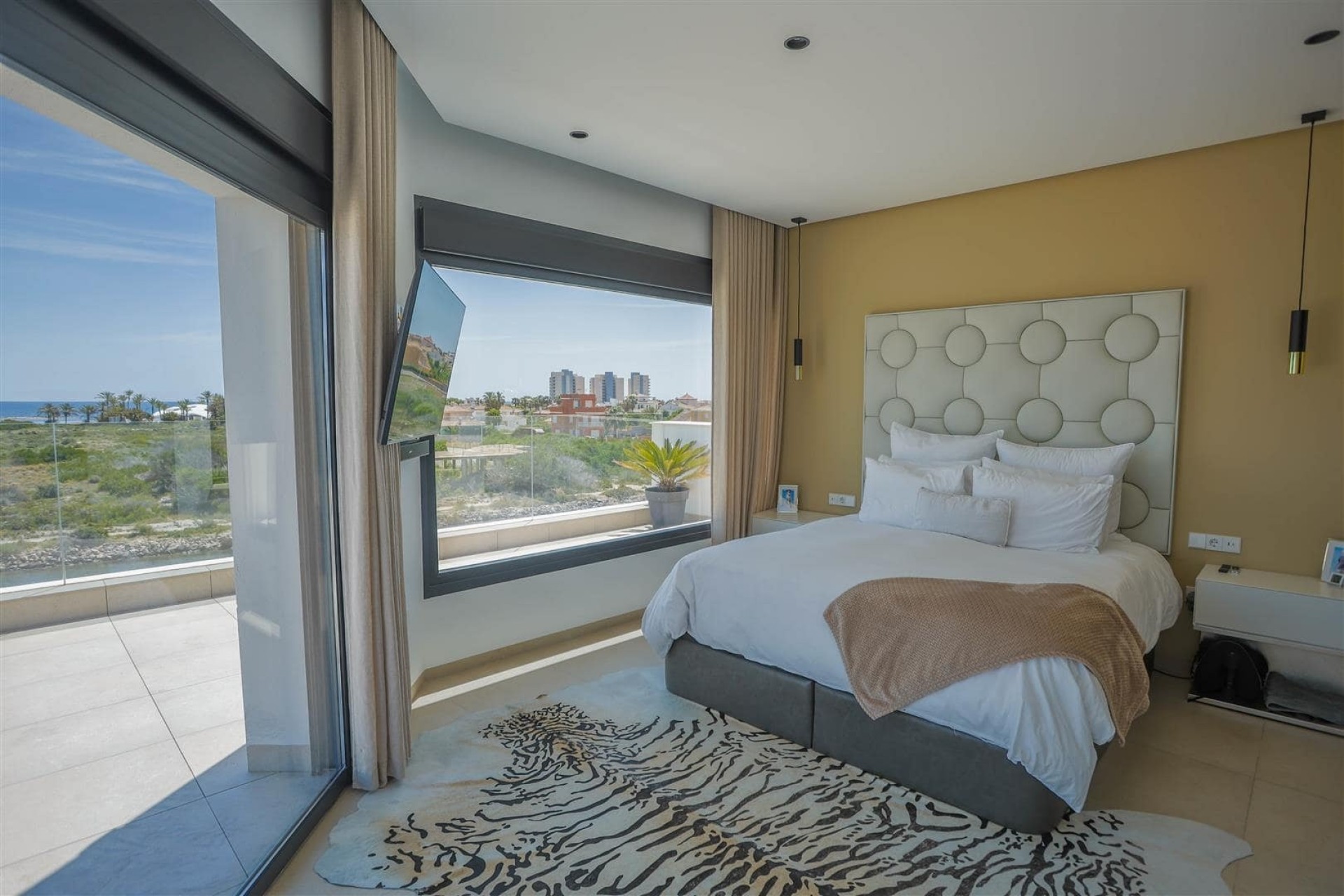 Herverkoop - Villa -
La Manga del Mar Menor