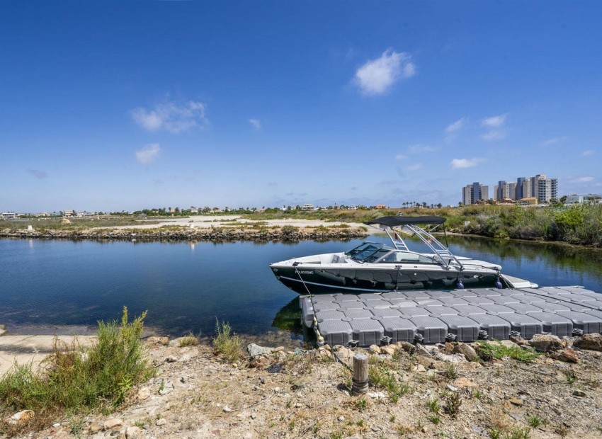 Herverkoop - Villa -
La Manga del Mar Menor