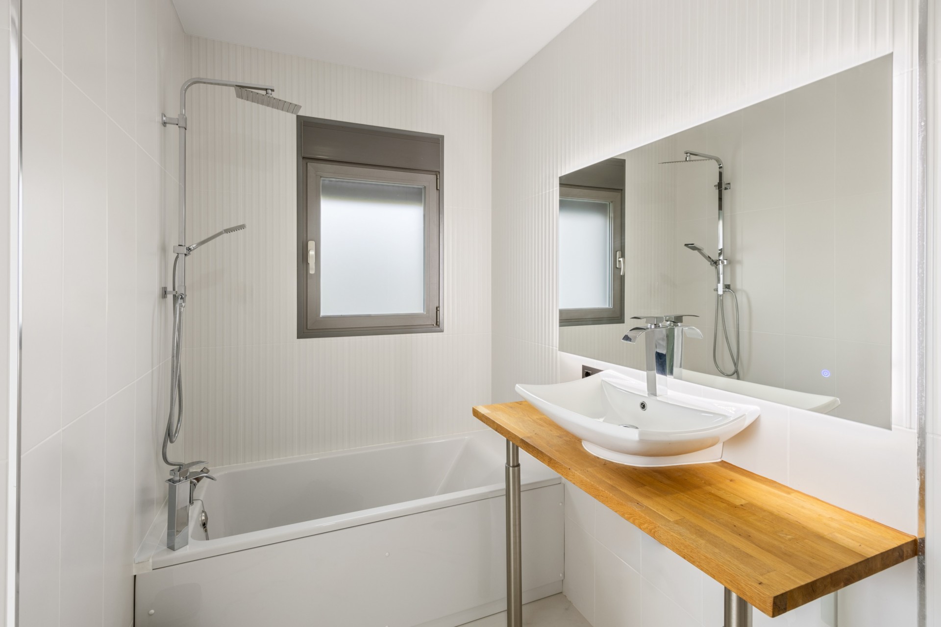 Herverkoop - Villa -
La Nucía - Coloma