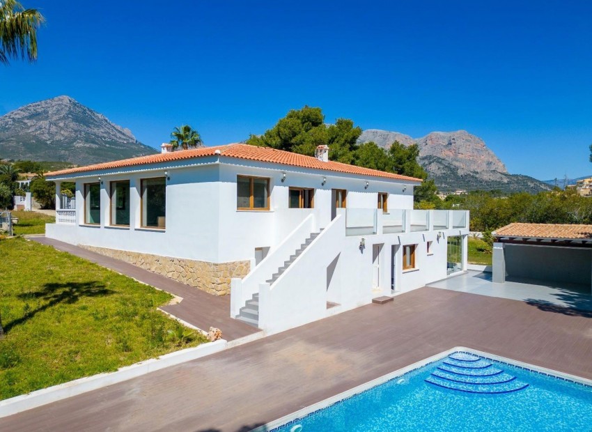 Herverkoop - Villa -
La Nucía
