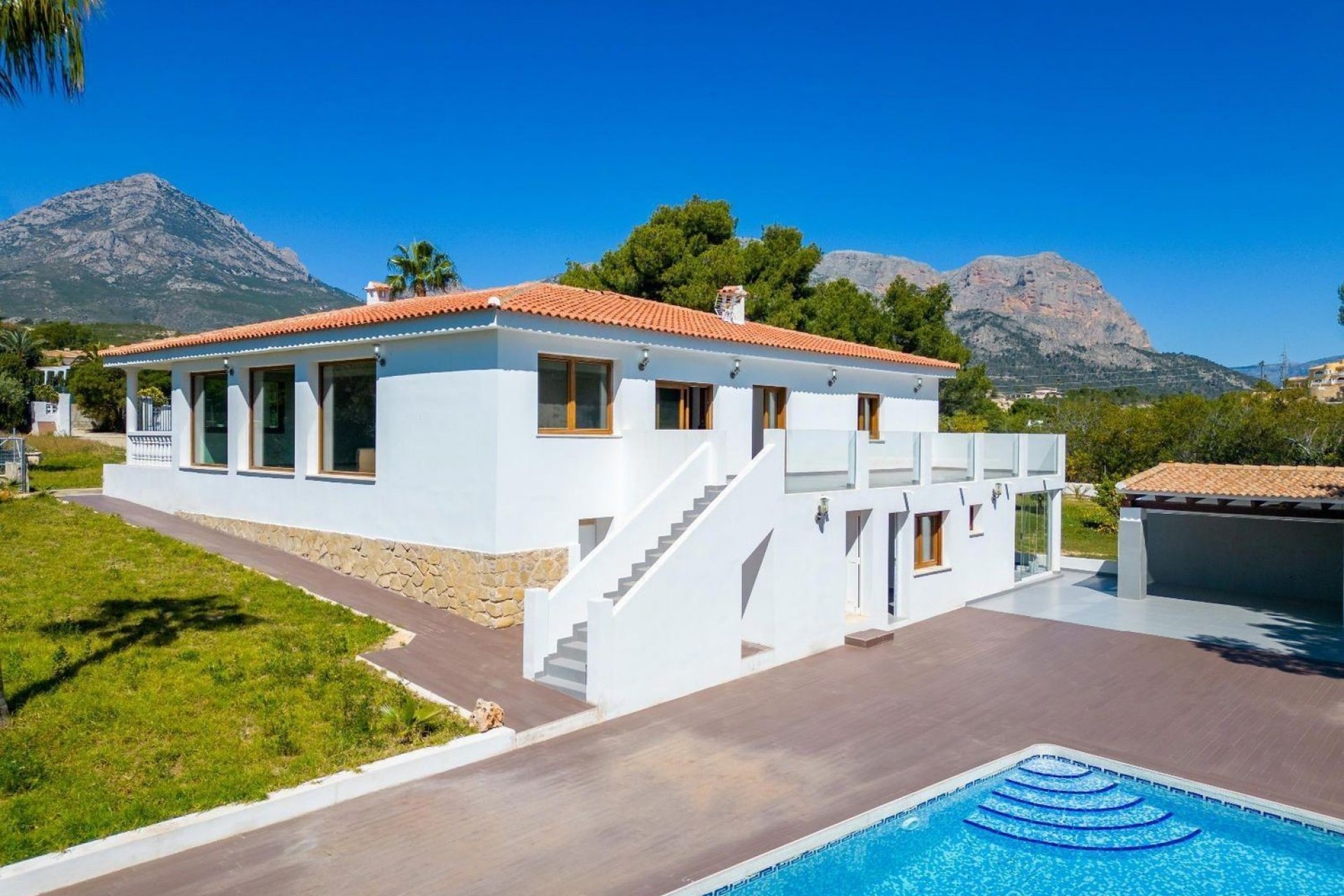 Herverkoop - Villa -
La Nucía